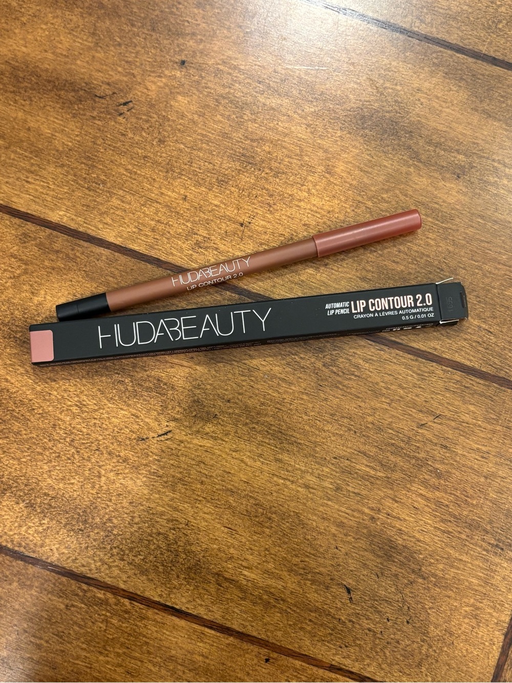 HUDA BEAUTY Lip Contour 2.0 Lip Liner - Terra Cotta - NWT